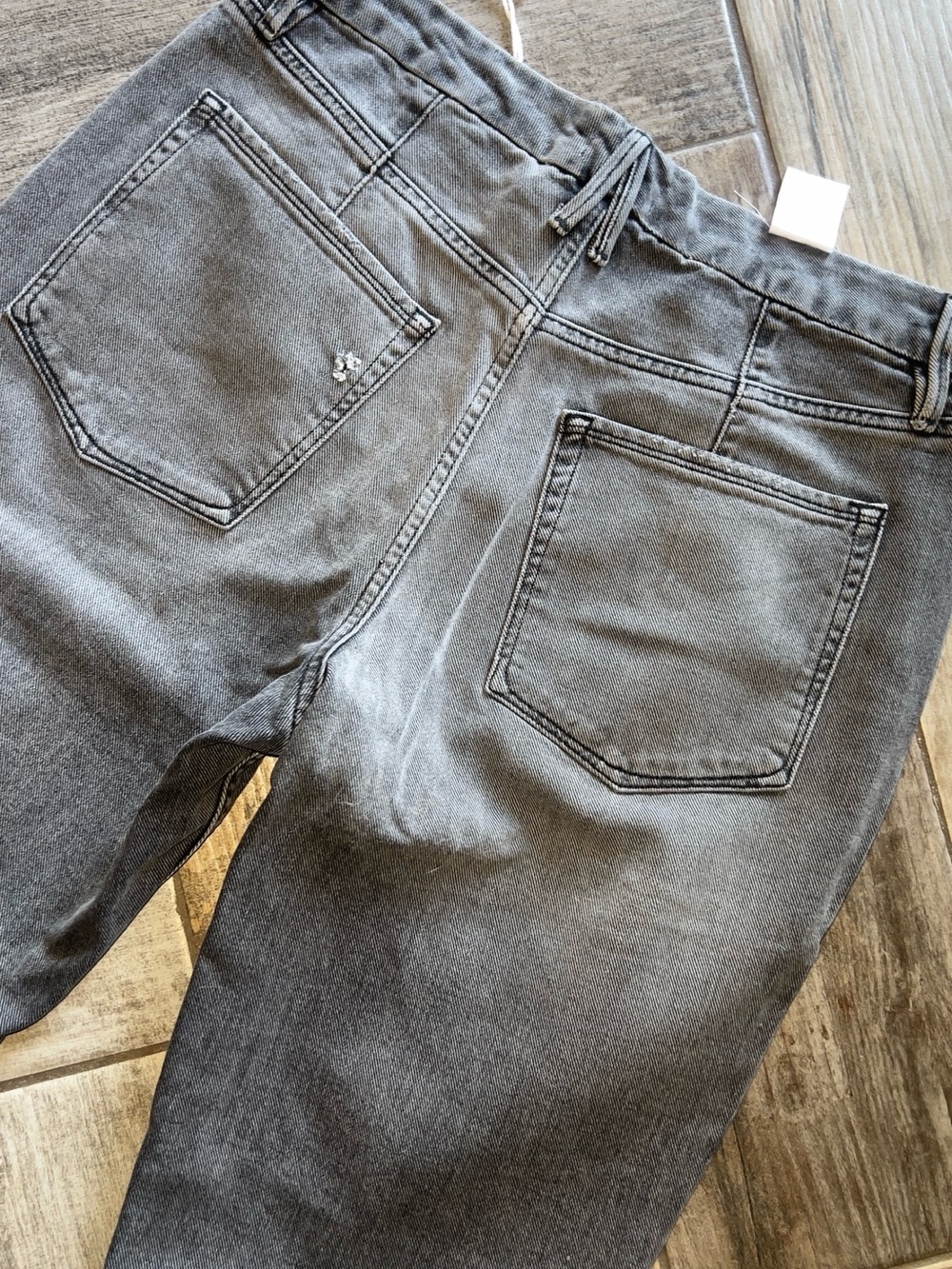 NWT Good American Good Icon black acid distressed jeans - Picture 9 of 9